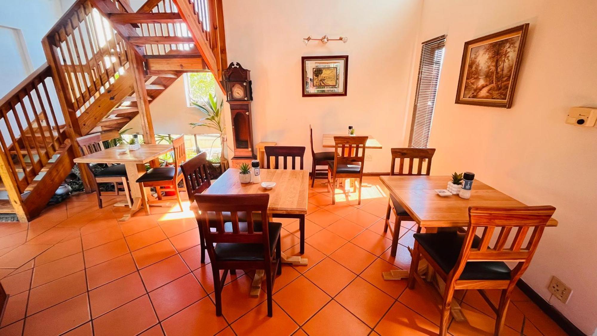 The Wood House Hotel Empangeni Buitenkant foto