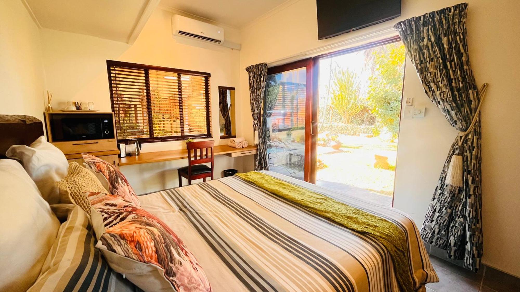 The Wood House Hotel Empangeni Buitenkant foto