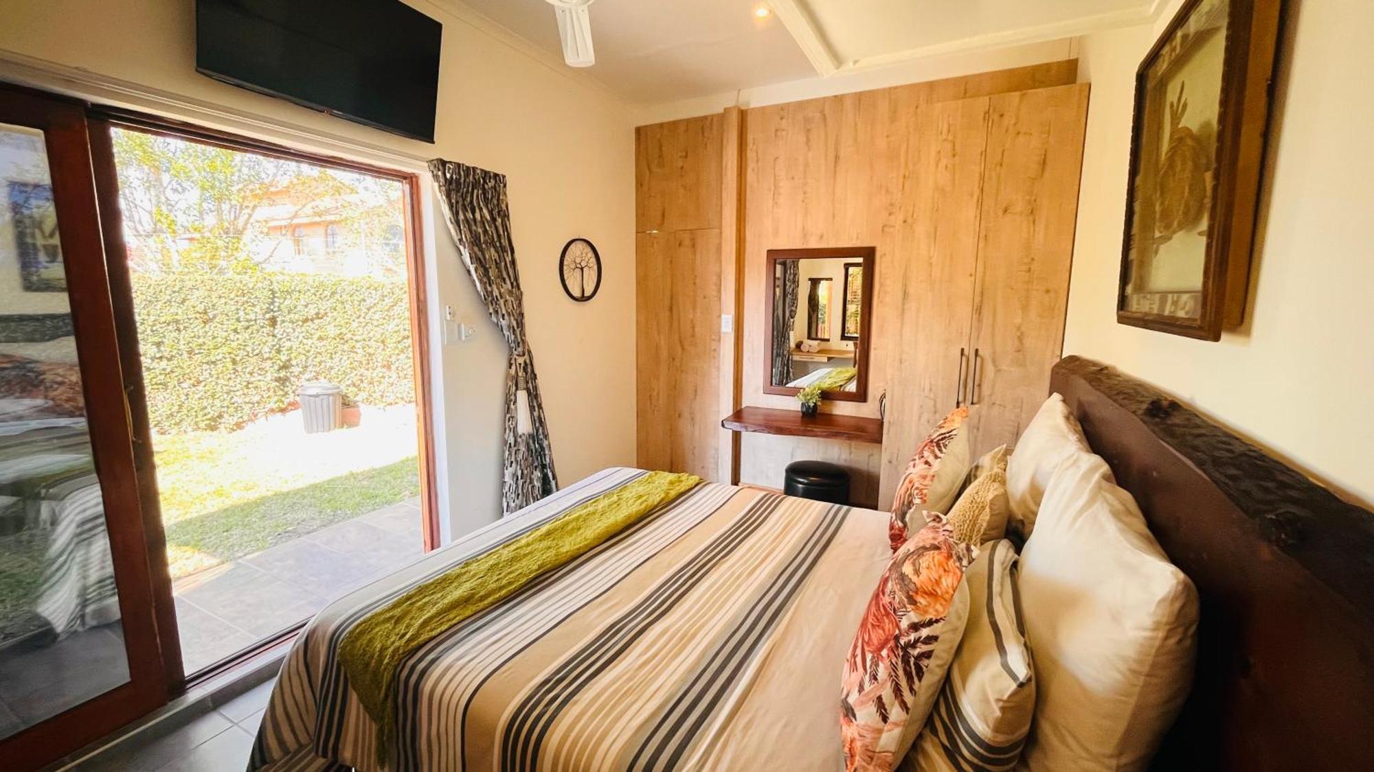 The Wood House Hotel Empangeni Buitenkant foto