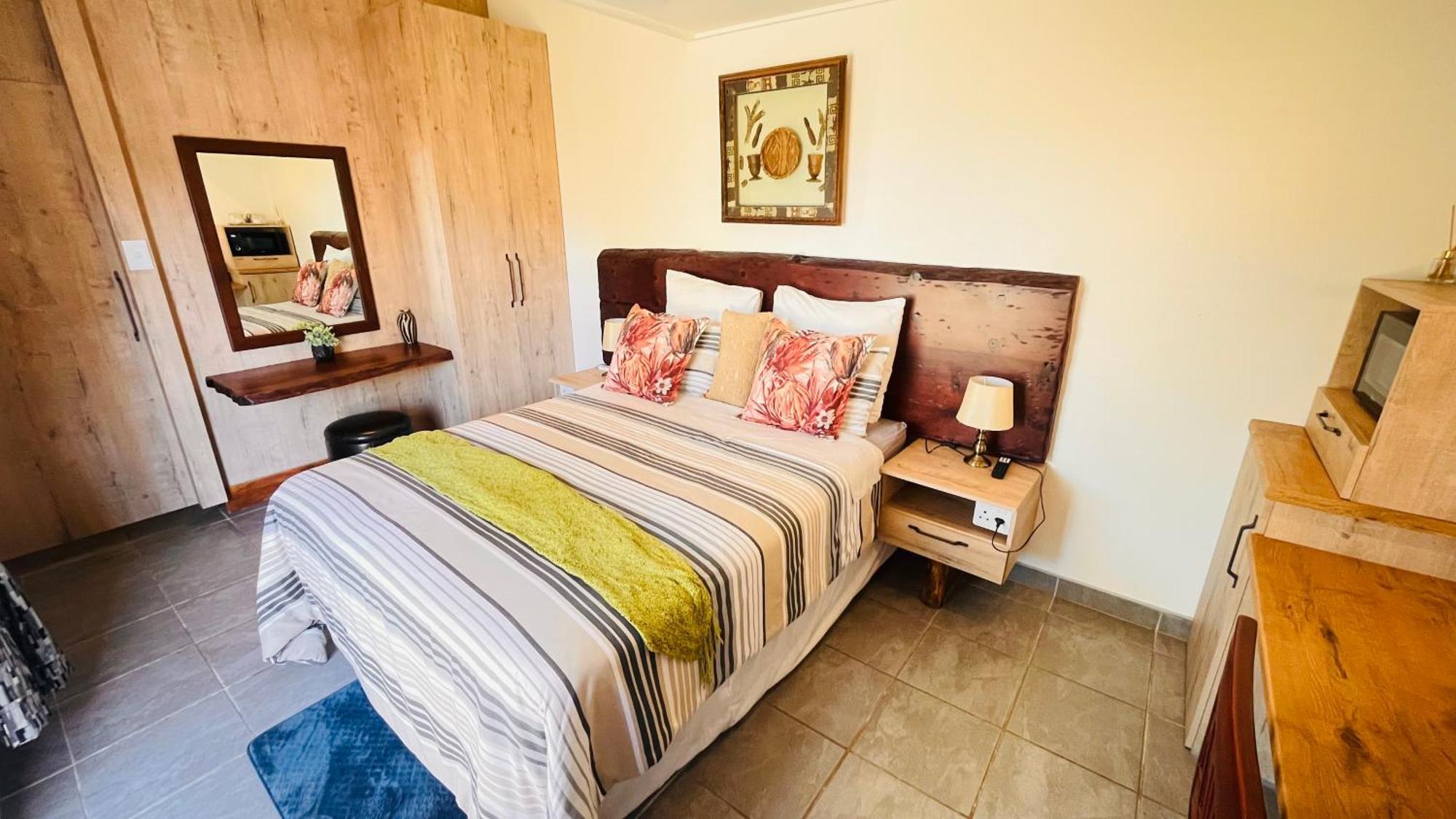 The Wood House Hotel Empangeni Buitenkant foto