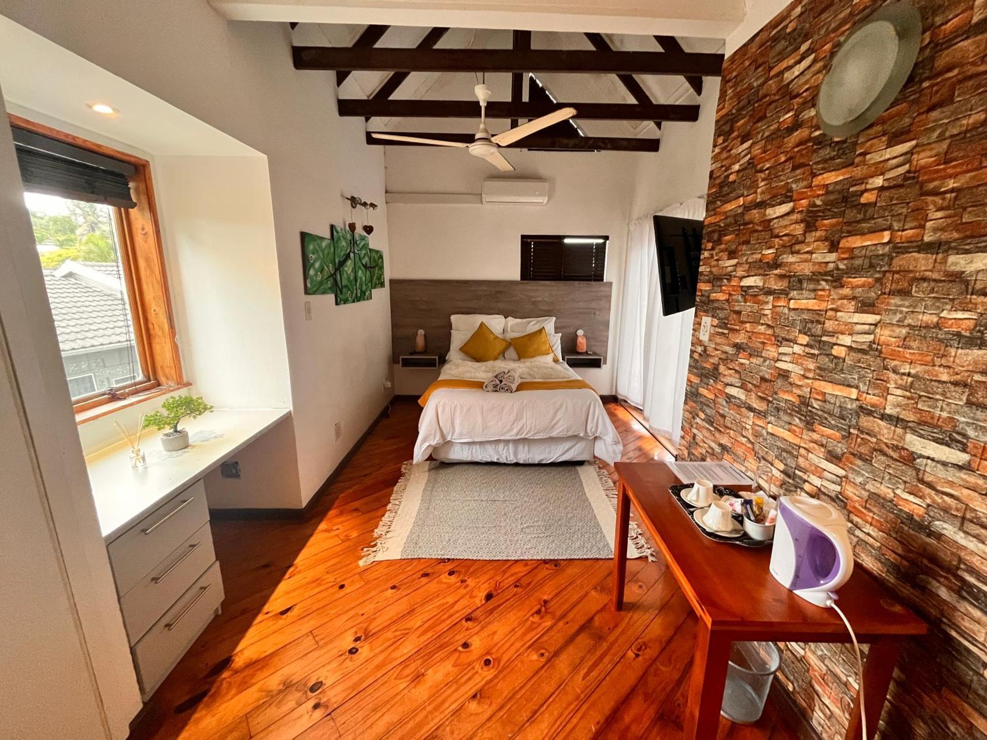 The Wood House Hotel Empangeni Kamer foto